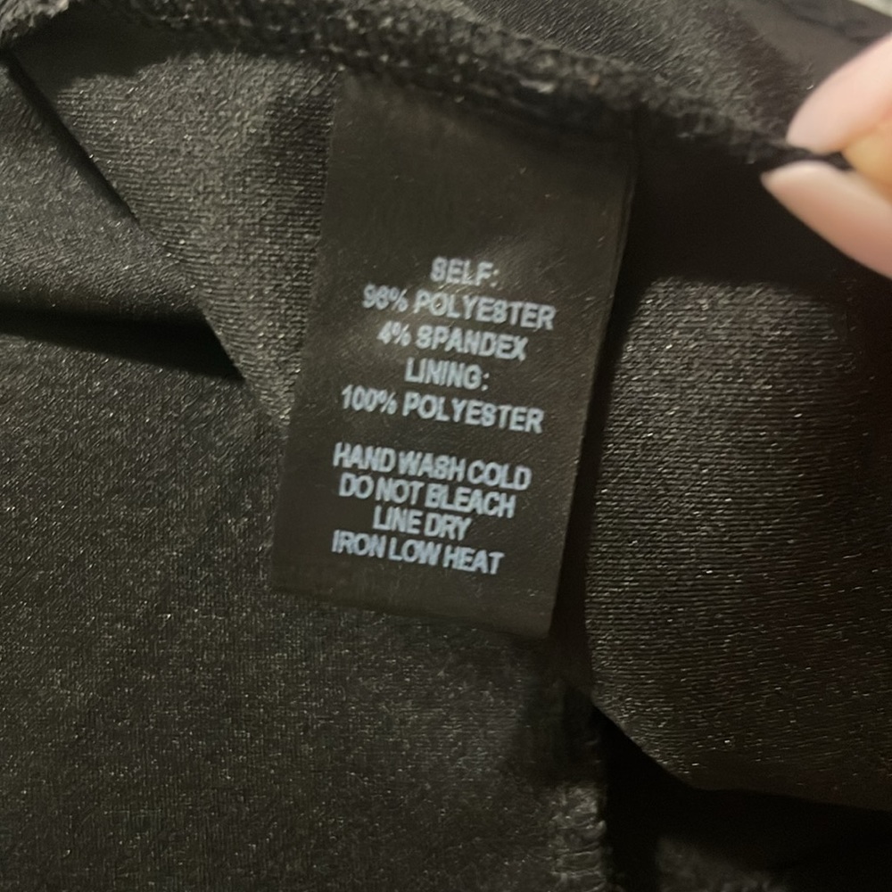 Lulu’s Black Bodycon Dress - Picture 7 of 7